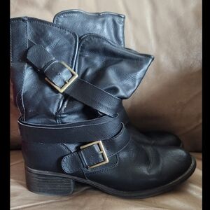 Black Leather Buckle Boots